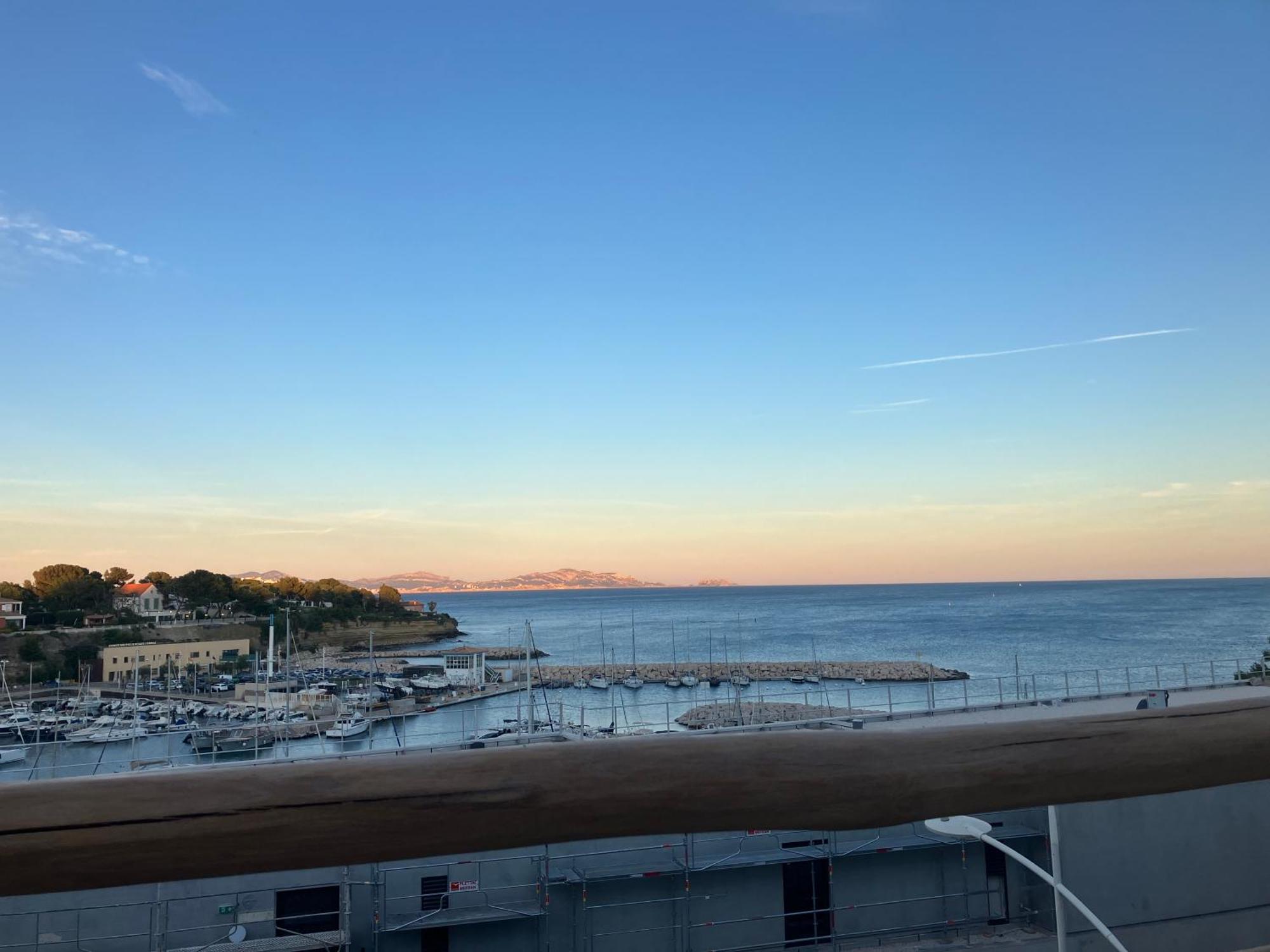 Апартаменти T2 Vue Sur Le Port Jacuzzi Terrasse Et Parking Каррі-ле-Руе Екстер'єр фото
