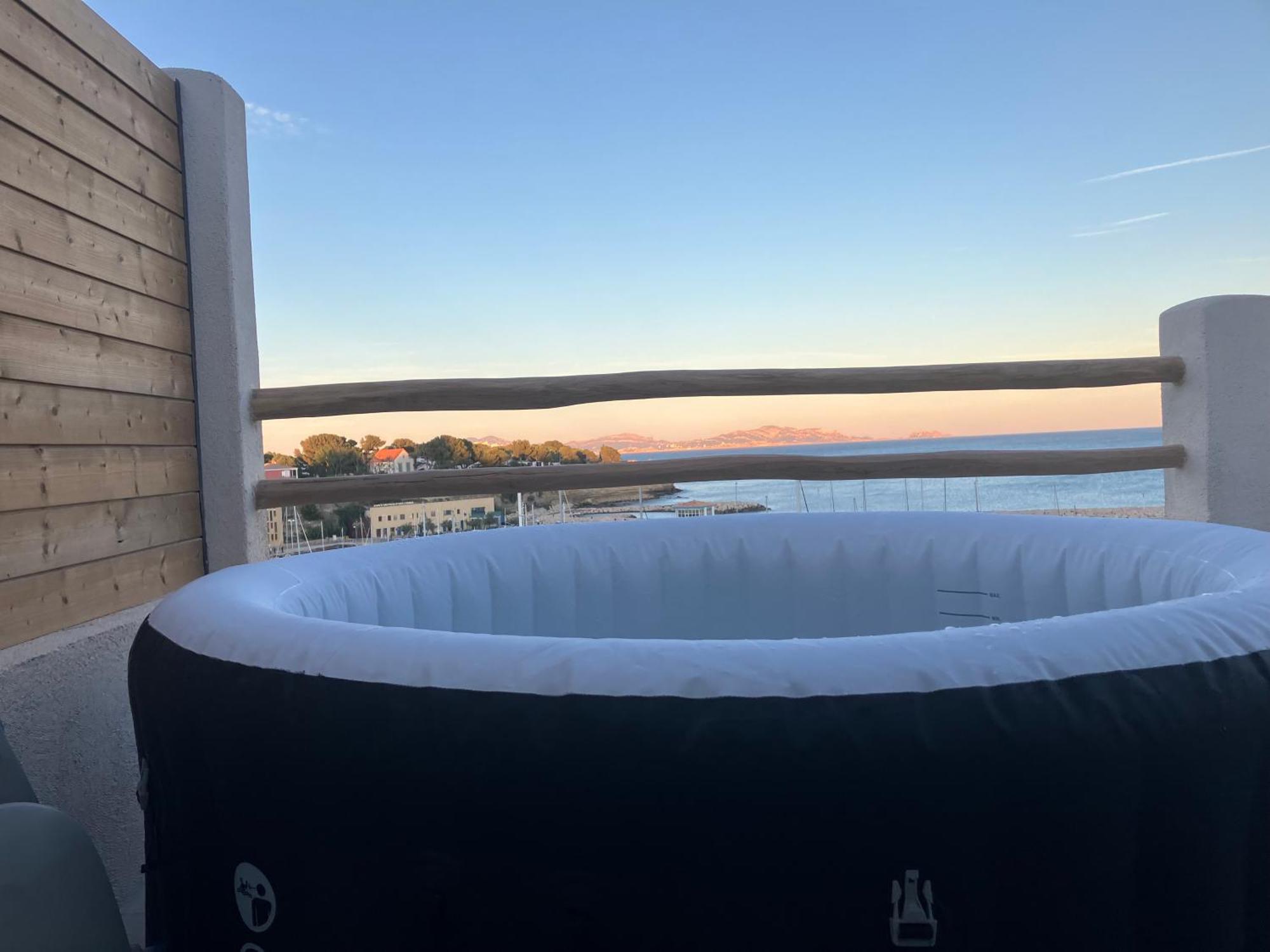 Апартаменти T2 Vue Sur Le Port Jacuzzi Terrasse Et Parking Каррі-ле-Руе Екстер'єр фото